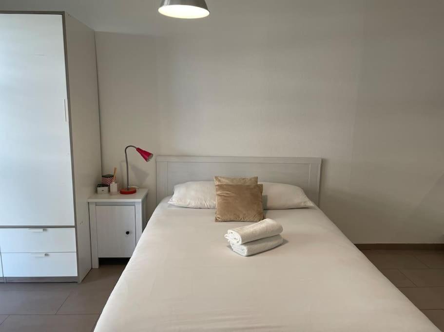 Joli Studio Confortable ! Prilly Buitenkant foto
