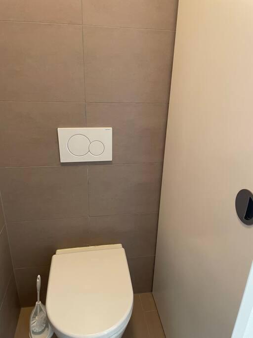 Joli Studio Confortable ! Prilly Buitenkant foto
